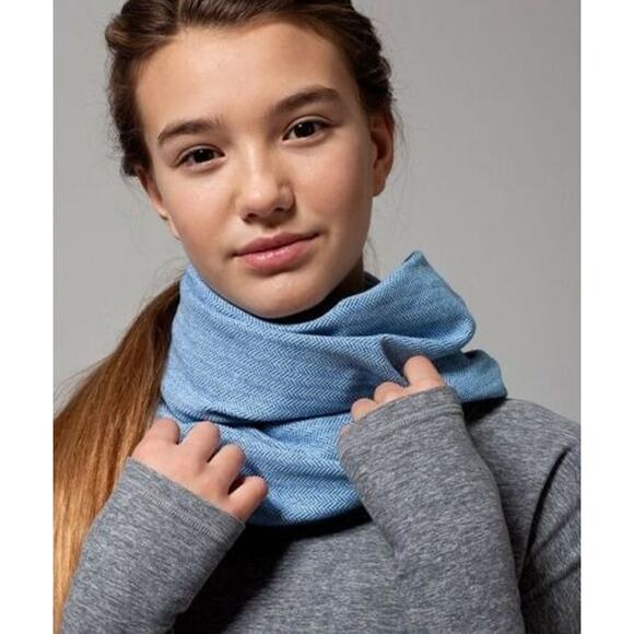 Ivivva Lululemon Infinity Sweater Neck Scarf Snap Blue Wrap Herringbone Girls OS - Picture 1 of 7
